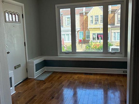 4th image of 5734 N Camac St
