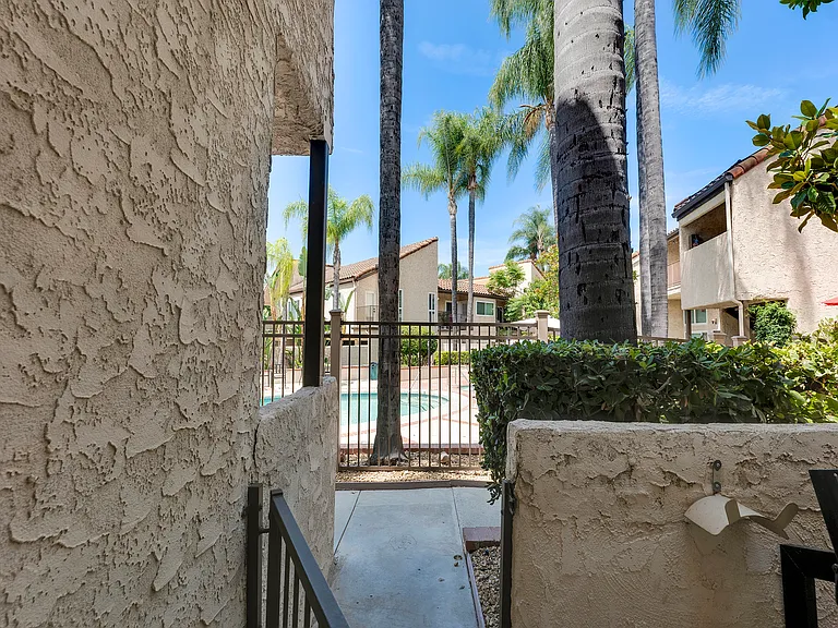 23401 Park Sorrento #45 — Photo 30