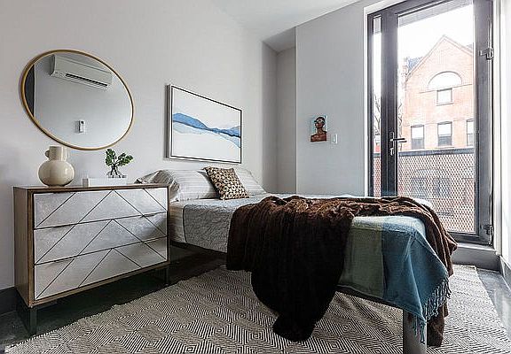 3rd image of 3 W 128th St #4B