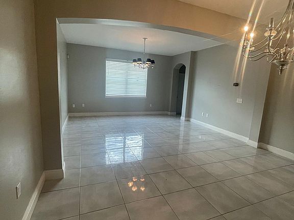 3rd image of 2858 Grasmere View Pkwy