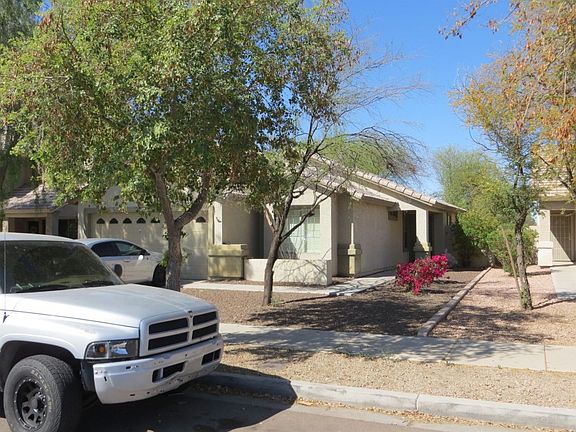 4th image of 3414 S 82nd Ln