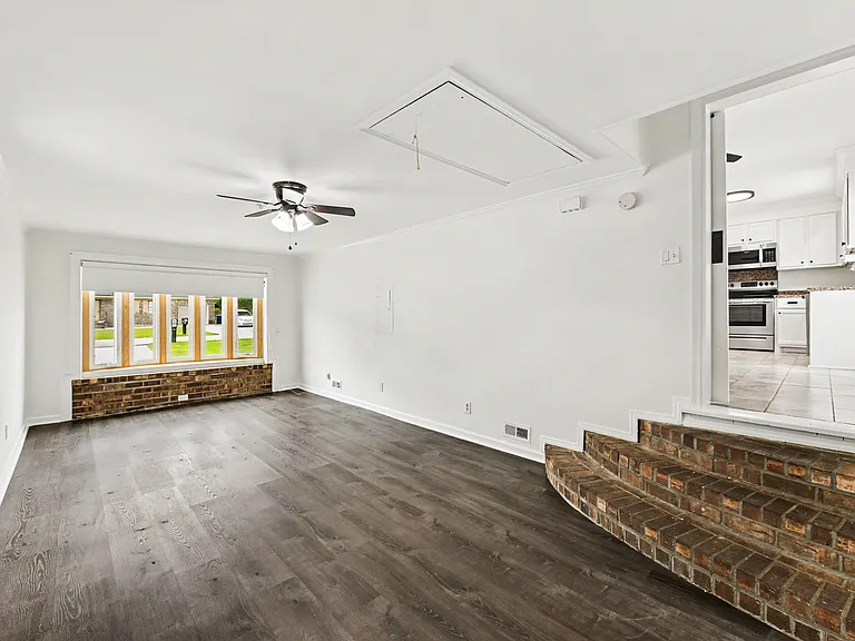 18 Ophir Dr — Photo 5