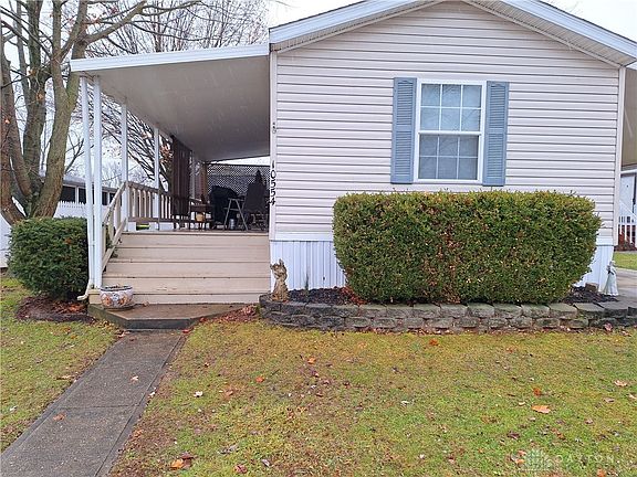 2nd image of 10564 Valette Cir N