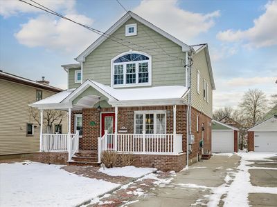 1604 Gilford Avenue, New Hyde Park, NY, 11040