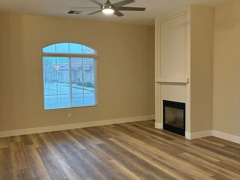 624 Jasmine Parke Dr — Photo 4