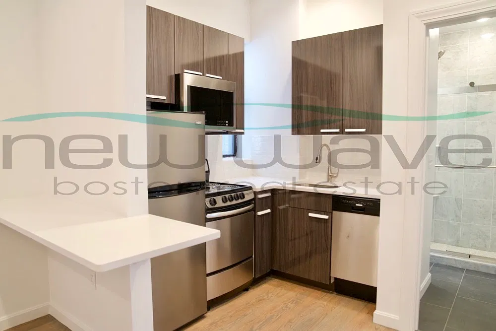2 bed, 750 sqft, $3,550 — Photo 2