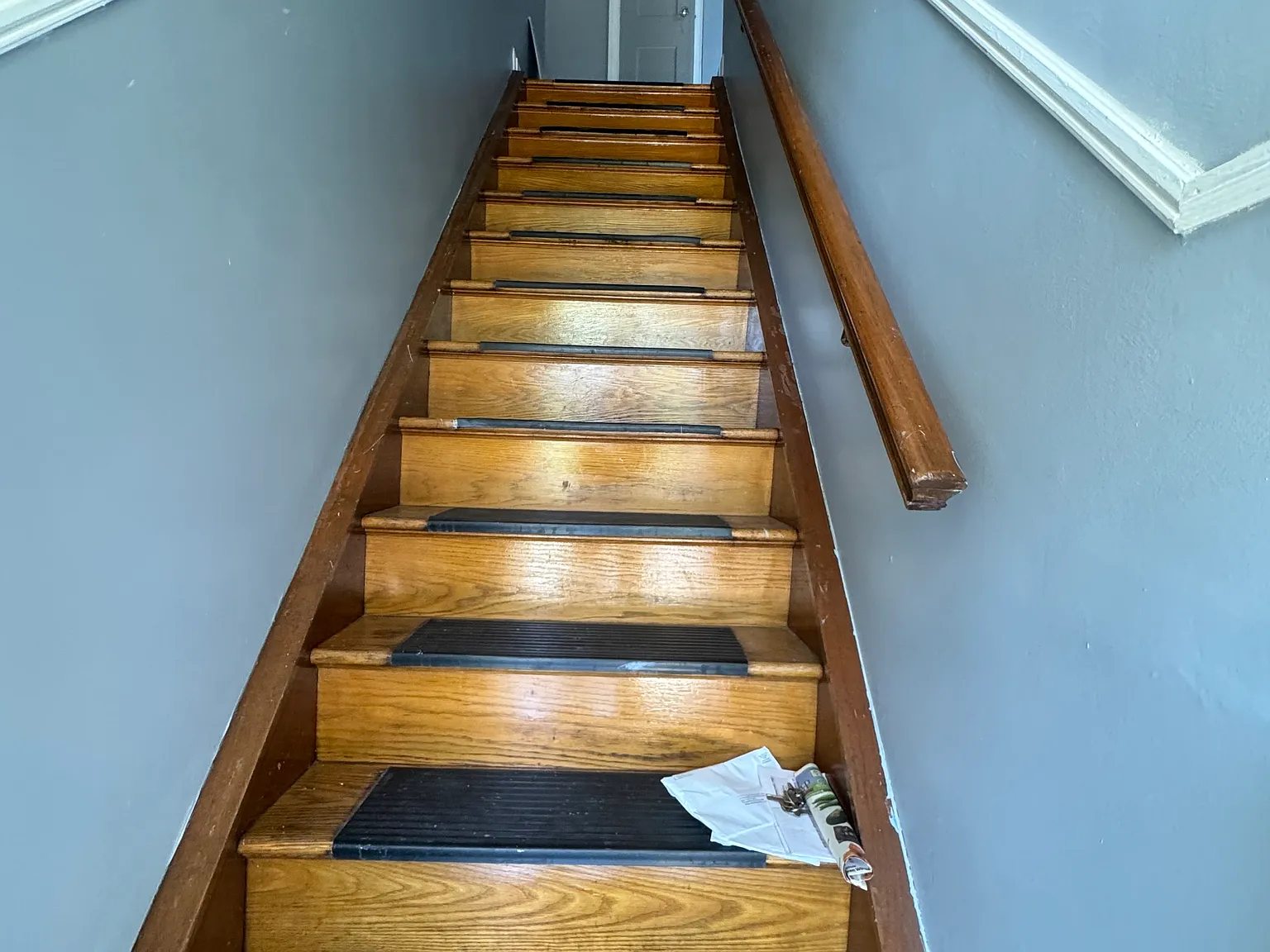 2 bed, 700 sqft, $1,200 — Photo 3