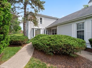 4 The Court Of Hidden Wls, Northbrook, IL 60062