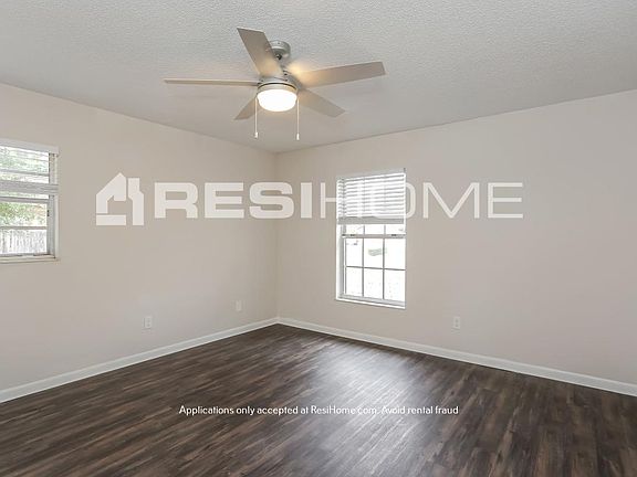 4th image of 6043 Triumph Ln W