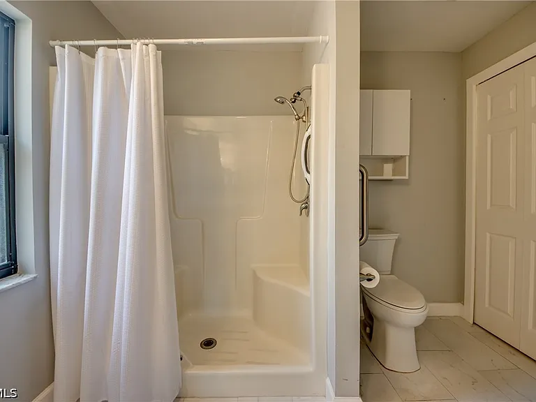 15472 Admiralty Cir #2 — Photo 35
