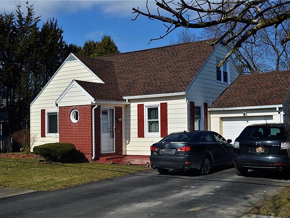 2nd image of 1226 Greenview Dr