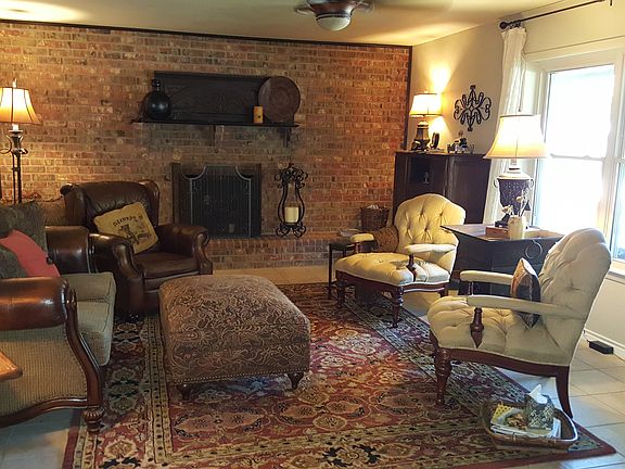 3rd image of 1790 Cypress Ln