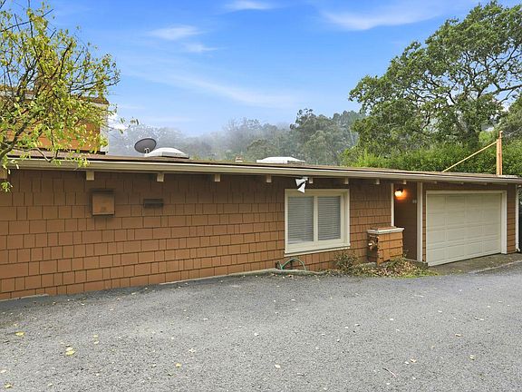 2nd image of 89 Monte Mar Drive