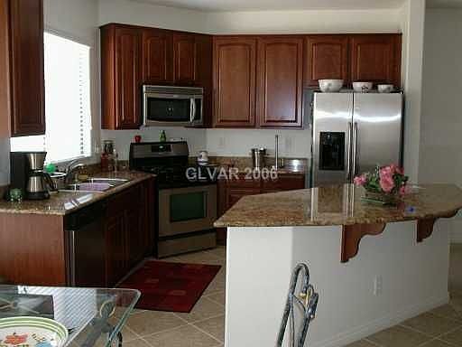 3rd image of 9029 Picket Fence Ave
