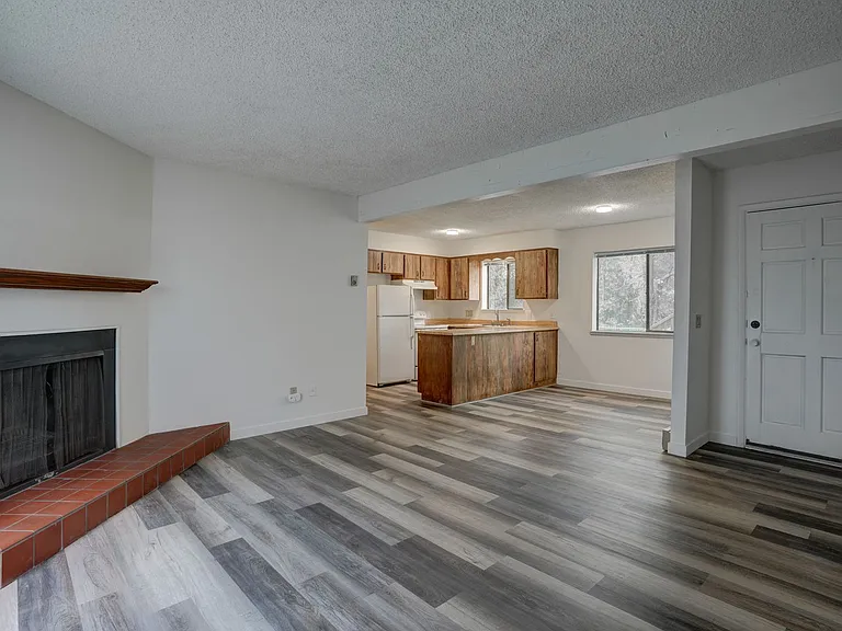 843 Sunset Ave #A — Photo 7