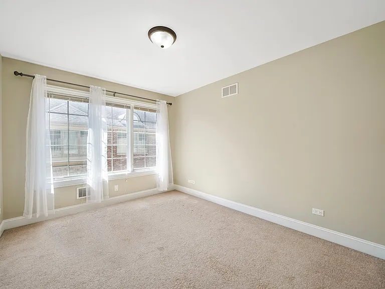 825 S La Grange Rd #A — Photo 19