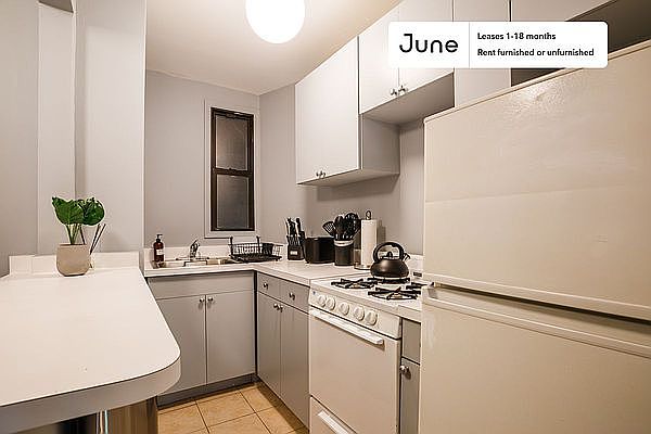 1st image of 441 W 48th St #3FW