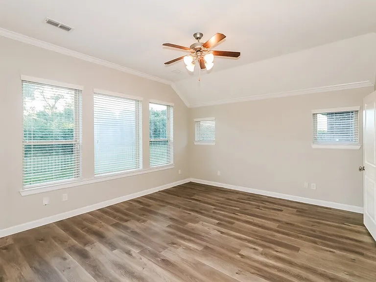 415 Rocky Briar Ct — Photo 7