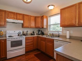 8314 Flagstone Dr, Madison, WI 53719