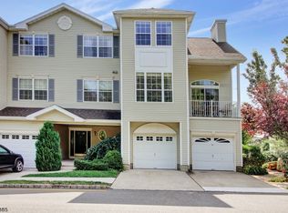 51 Wildflower Ln, Morristown, NJ 07960