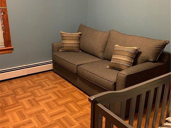 5th image of 180 Cottage St #1