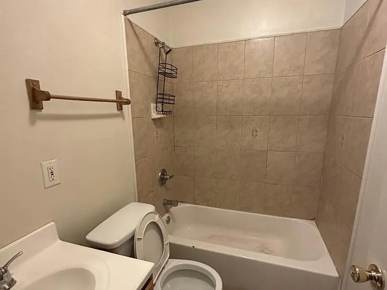 1724 W Diamond St #1 — Photo 7