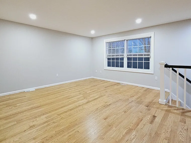 104 Walpole St — Photo 30