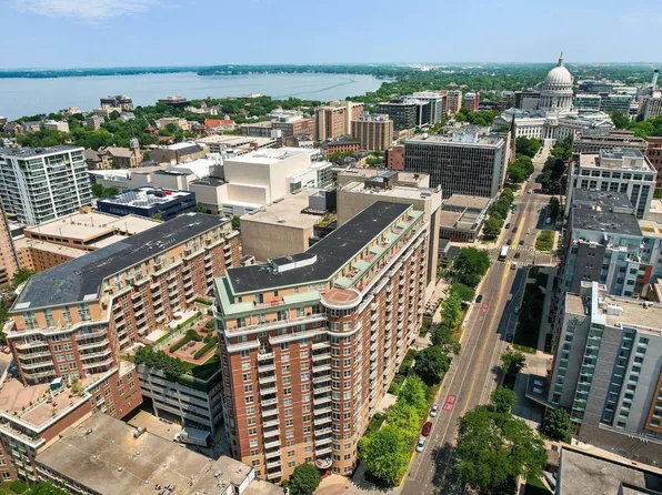 360 West Washington Avenue #906, Madison, WI 53703