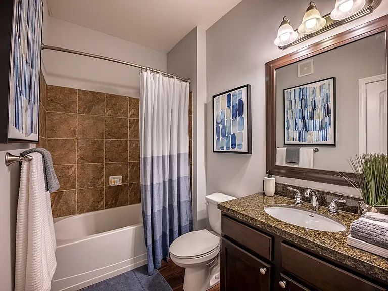 Full Bathroom