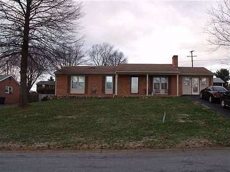 1st image of 936 Norbourne Ave