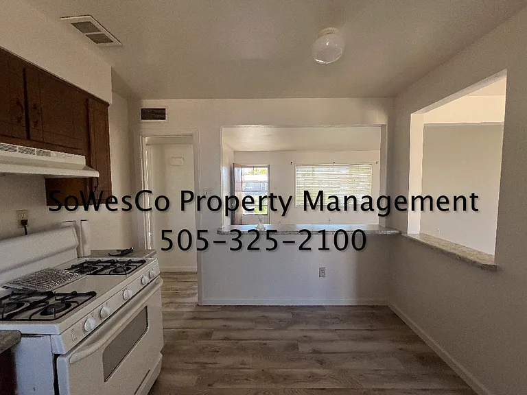 1032 Zuni Dr — Photo 6