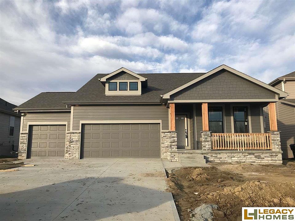 1st image of 3920 S 204th Ave