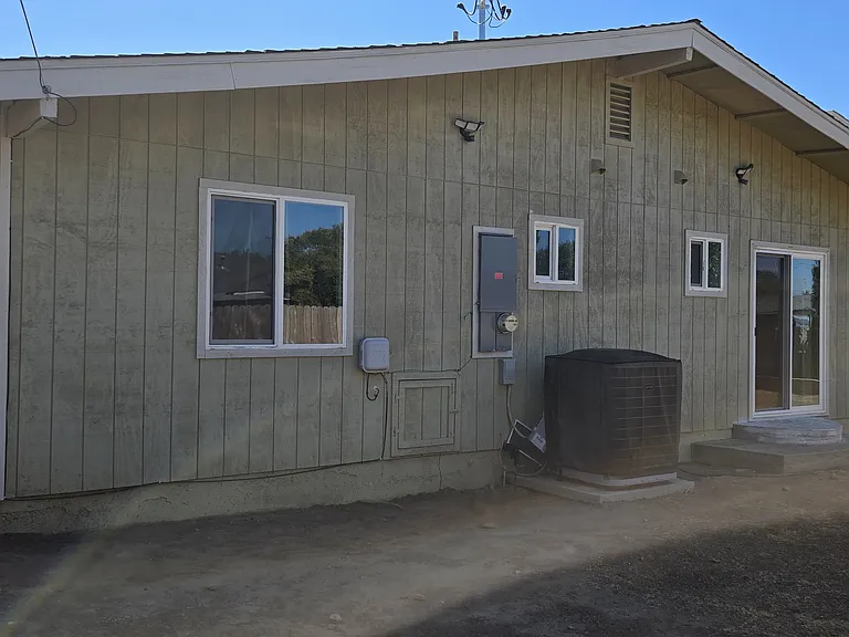 1125 S Mountain St — Photo 24
