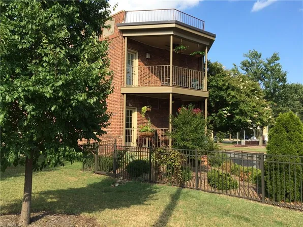 304 Church Ct, Greensboro, NC 27401