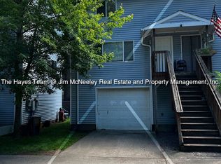 12420 SE Schiller St, Portland, OR 97236