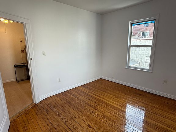 5th image of 25-12 14th Pl #1