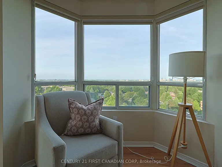 30 Chapman Ct #1001 — Photo 37
