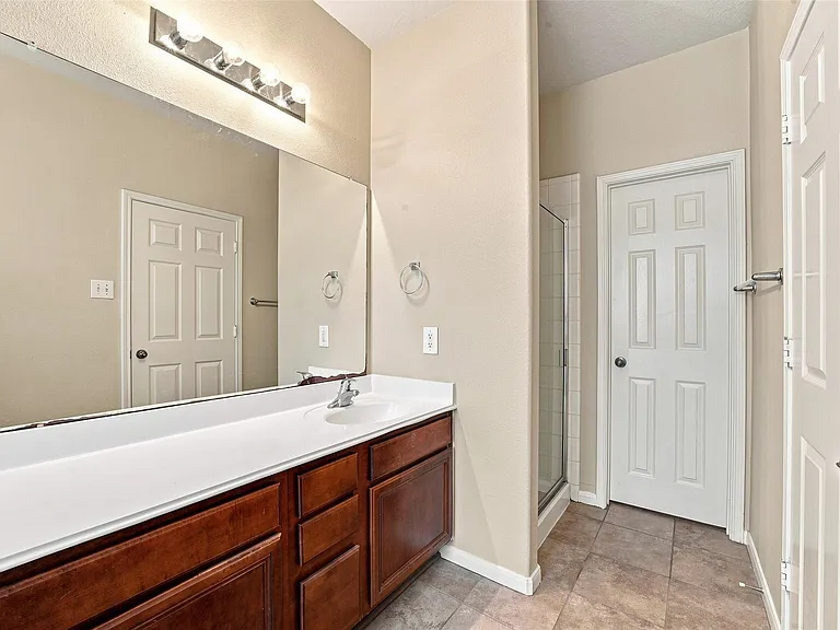 16726 Vivian Point Ln — Photo 23