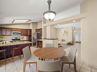 1730 E Babcock Ave, Visalia, CA 93292