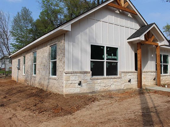 3rd image of 1200 McCurley Dr