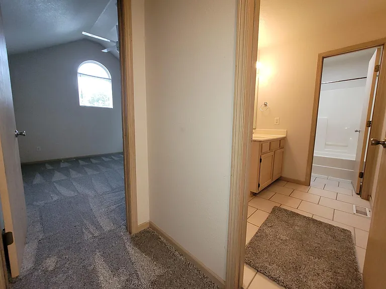 205 SW South Ave — Photo 15