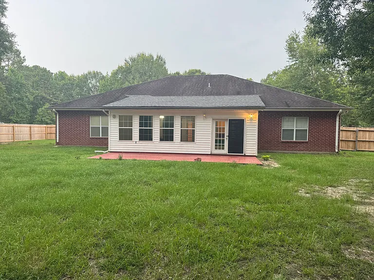 1050 Gage Dr — Photo 37