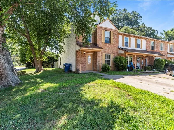 316 Seeman Ct, Virginia Beach, VA 23452