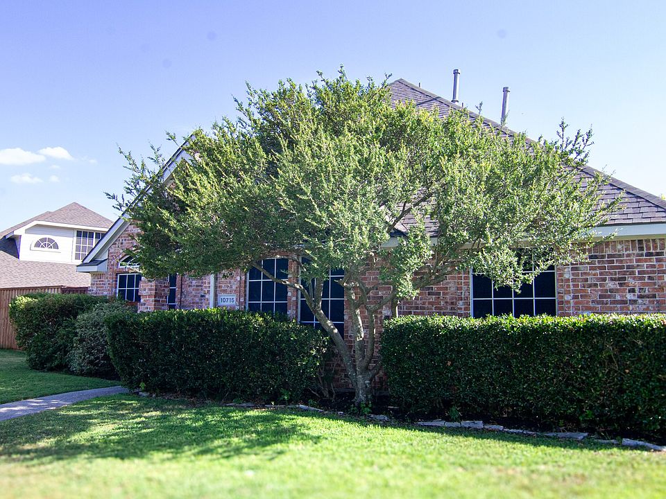1st image of 10715 Wild Oak Dr
