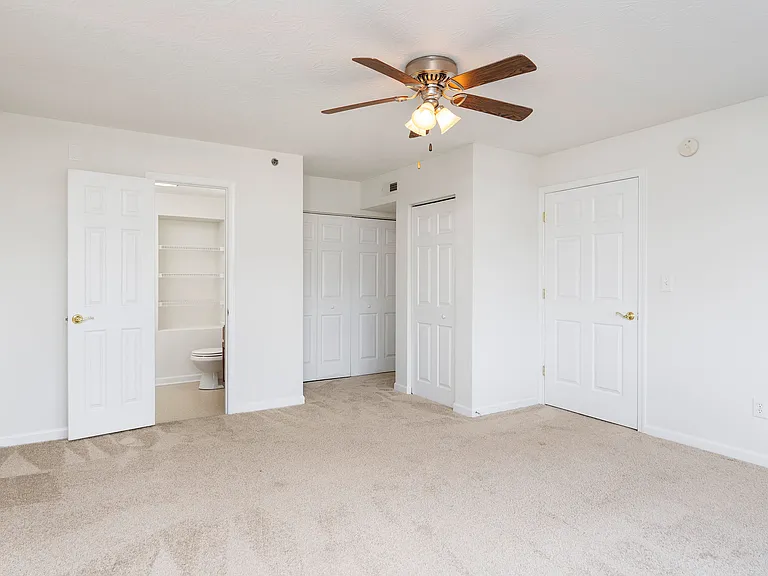 4-102 Rose Garden Ln — Photo 19