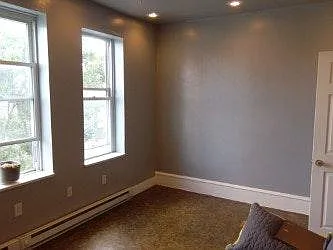 3 bed, 879 sqft, $1,725 — Photo 3