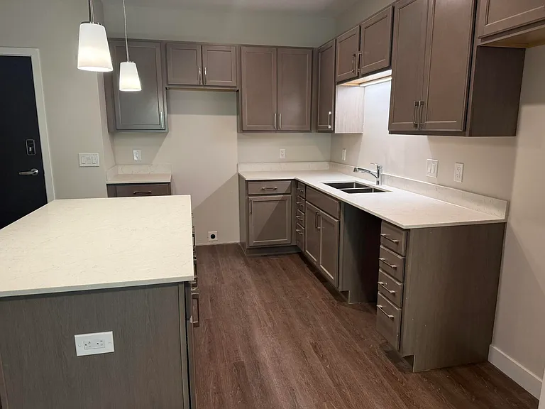 2645 Burton Rd #4 — Photo 33