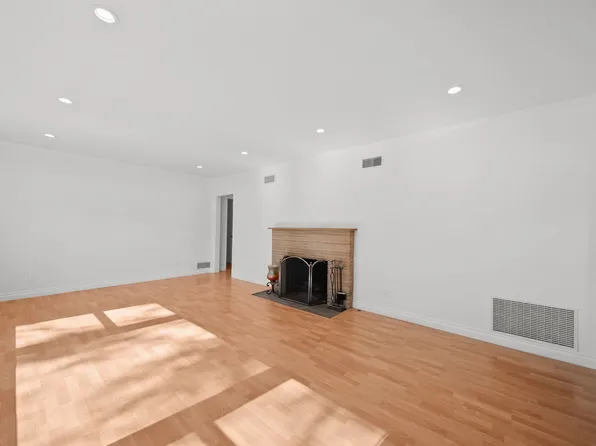 10257 McVine Ave, Sunland, CA 91040