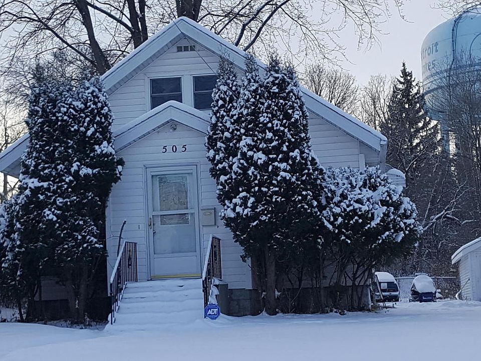 1st image of 505 Holmes St W
