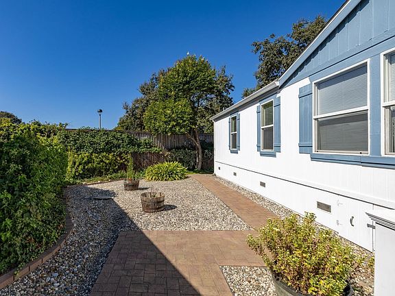 4th image of 1133 Adrienne Way